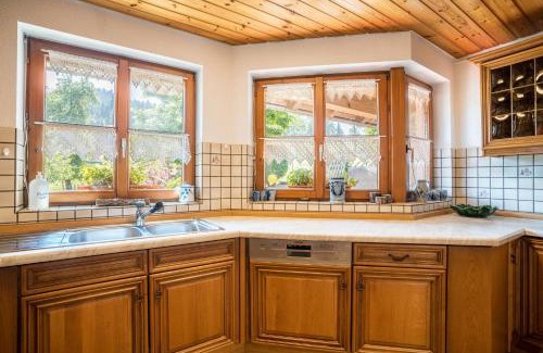 Wolfach - Saint Roman Apartment | Explore Klausenhansenhof: Pet-Friendly and Family-Oriented Stay