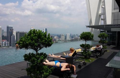 Chow Kit Apartment | Relax at KLCC Infinity Pool - The Regalia Residences & Suites