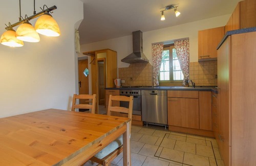Passau Apartment | Inviting Klein aber Fein: Cozy Apartment with Lake View