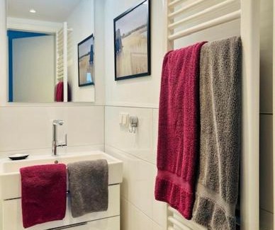 Meerbusch Apartment | Cozy Klein aber fein: Guest Rated 9.5/10 for Comfort