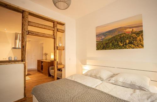 Weinheim Apartment | Charming Klein aber Fein: Family-Friendly Getaway