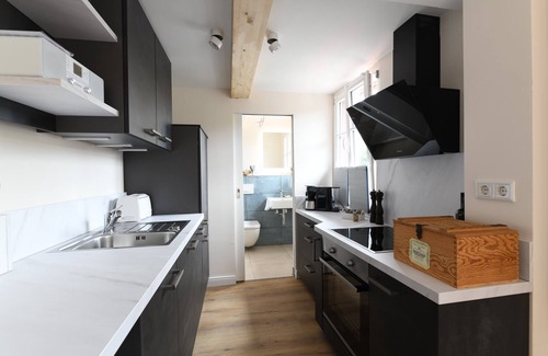 Heppenheim Apartment | Cozy Retreat: Ideal Vacation Apartment for Couples or Singles