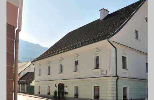 Spital am Pyhrn Apartment | Welcoming Klein und Fein: Child-Friendly Stay Rated 9.6