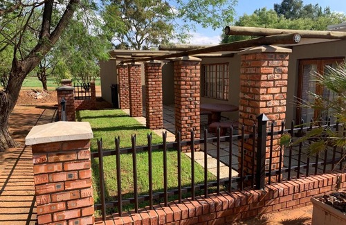 Bloemfontein House | Explore Kleinbos Self Catering: Family-Friendly Retreat