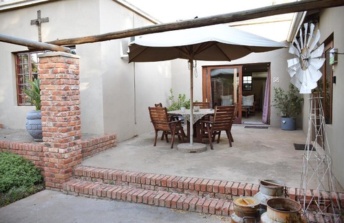 Bloemfontein House | Explore Kleinbos Self Catering: Family-Friendly Retreat
