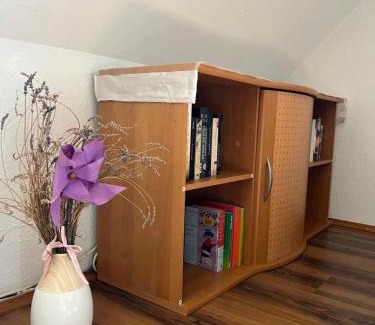 Rogen Apartment | Cozy City Farm Apartment near Public Transit