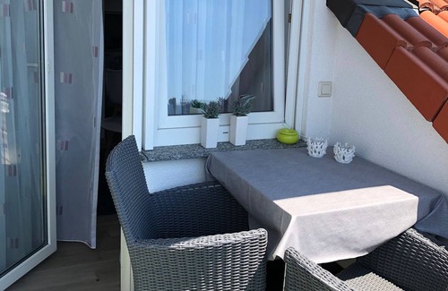 Ludwigshafen Apartment | Cozy Apartment with Balcony, Child-Friendly & Kitchen Amenities