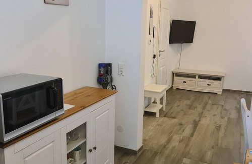 Winterstetten Apartment | Cozy 1-Bedroom Apartment with Spa and Hot Tub Amenities