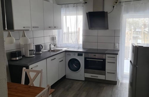 Winterstetten Apartment | Cozy 1-Bedroom Apartment with Spa and Hot Tub Amenities