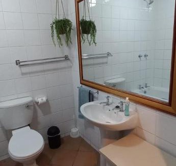 Graaff-Reinet Apartment | Family-Friendly Escape at Kleine Heimat - Guest Rated 10/10