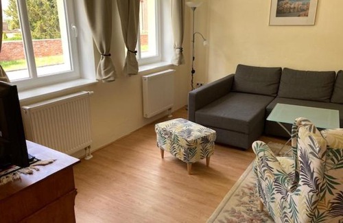 Strodehne Apartment | Experience Comfort at Kleine Herberge - Rated 9/10!