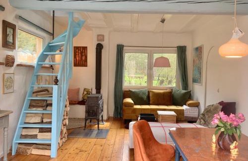 Freienfels Apartment | Discover Kleine Kunstremise with Cozy Wood Stove – 9.9/10