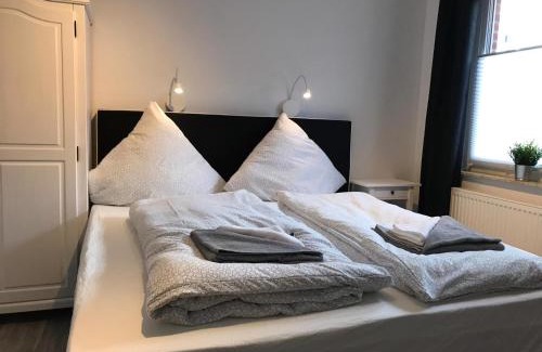 Neßmersiel Apartment | Cozy Kleine Möwe - Pet-Friendly with Breakfast Included