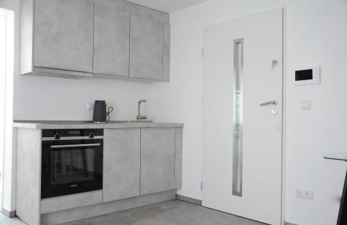 Lochbrucke Apartment | Cozy Studio Apartment with Contactless Check-In