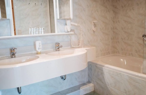 Feld am See House | Cozy Suite Segel im Wind: Pet-Friendly Bike Boutique Hotel