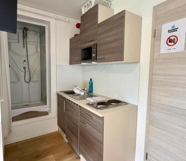 Alt-Knielingen Apartment | Budget-Friendly Penzini Monteurzimmer in Karlsruhe