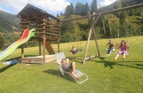 Grossarl Apartment | Unforgettable Stay at Kleinellmauhof: Family-Friendly Amenities