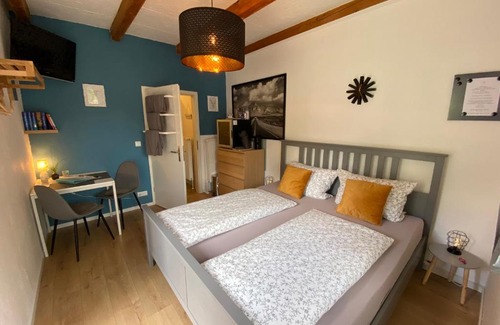 Friedrichskoog House | Freshly Renovated Double Room with Private Bathroom