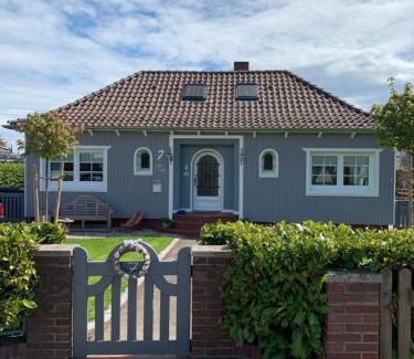 Dahme Villa | Cozy Retreat Just 500m from the Beachfront Promenade
