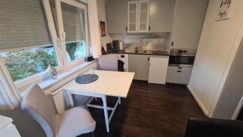 Herford Apartment | Cozy Holiday House in Herford with Private Entrance