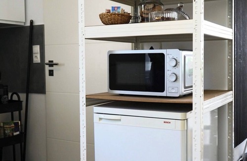 Bad Wilhelmshoehe Apartment | Cozy Retreat: Kleines Glück in Ks-wilhelmshöhe Awaits