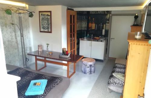 Vielau Apartment | Cozy Studio in Eichenwäldchen - Family-Friendly Getaway