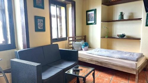 El Guincho Apartment | Cozy Studio with Sea View for an Unforgettable Getaway