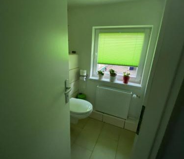 Milbitz Apartment | Charming Studio with Garden Access, Rated 9.1 by Guests