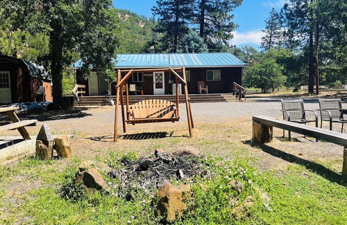 Klickitat House | Experience Klickitat River's Edge Retreat: Pet Friendly Getaway