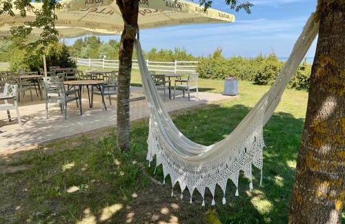 Panga Hotel | Discover Kliff Butiik Majutus & Restoran with Ocean Views