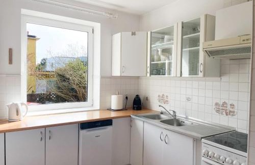 Redlowo Apartment | Relax at Casa Verano: 4-Star Oceanfront Retreat