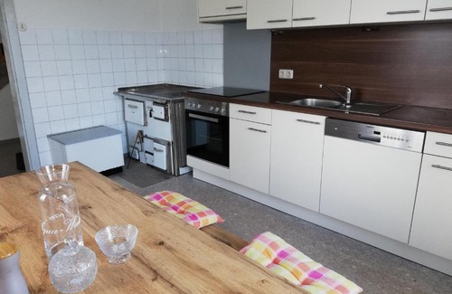 Hartberg Apartment | Exceptional Klims Gästehaus: Pet and Child Friendly Retreat