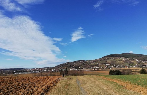 Hartberg Apartment | Exceptional Klims Gästehaus: Pet and Child Friendly Retreat