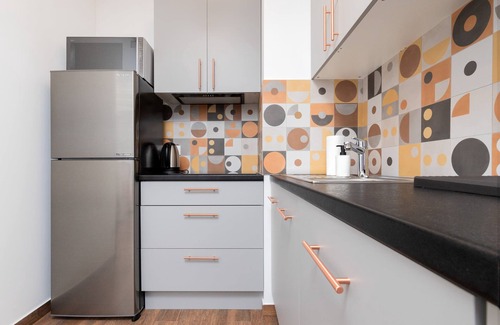 Letnica Apartment | Charming Gdańsk Stay with Balcony, Parking & Pet-Friendly