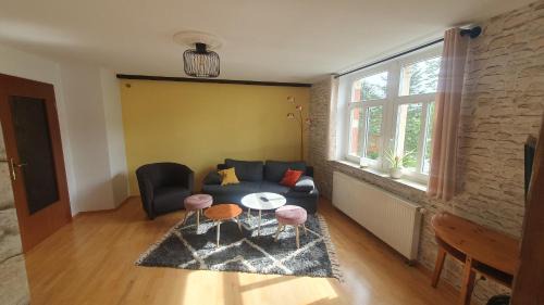 Treuen Apartment | Family-Friendly Klinkerhaus Treuen - Rated 10/10 by Guests
