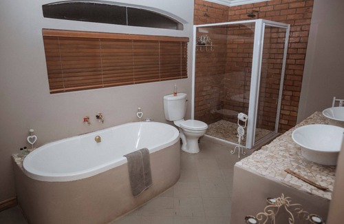 Bela-Bela House | Discover Klip en Kristal Guest House - Rated 9.6/10