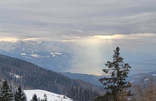 Bad Sankt Leonhard im Lavanttal Ski Chalet | Discover KlippitzStar: Pet-Friendly Haven with Top Ratings