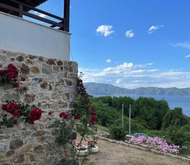 Aristotelis House | Oceanfront Klisouri Beach Villa - Guest Rated 10/10