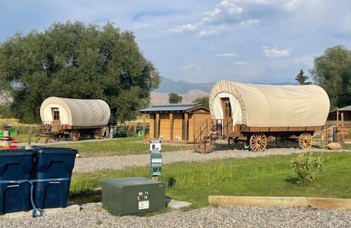 Salmon Cabin | Experience Klondike “Conestoga” Wagon at J&J Cabins