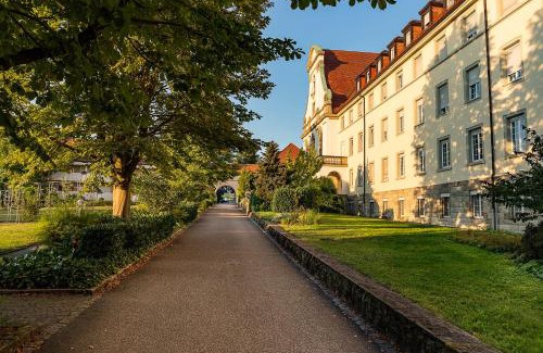 Buhl Hotel | Discover Kloster Maria Hilf: Family-Friendly with Dining