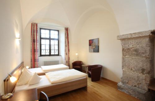 Obermarchtal Hotel | Discover Kloster Obermarchtal: Pet & Child Friendly Retreat