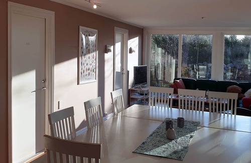 Tautra Bed & Breakfast | Guest Rated: Klostergården Tautra with Family-Friendly Dining