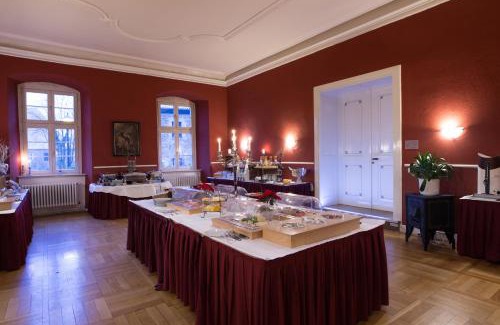 Vienenburg Hotel | Pet-Friendly Klosterhotel Wöltingerode with Ocean Views