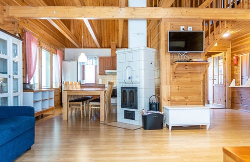 Vuokatti House | Relaxing Lake View Retreat at Klz 8. Koralli by Interhome