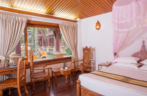 Taungoo Hotel | Discover KMA Kaytumadi Hotel: Family-Friendly Poolside Retreat