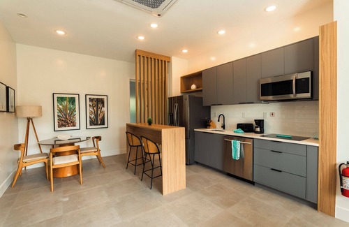 Frigate Bay Apartment | 1 King Bed Suite @Cockleshell Beach w/View of Nevis