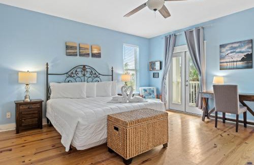 Emerald Waters Village House | Relax at Knee Deep - Pet-Friendly Oasis with a Pool