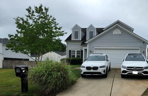Oakdale House | Kid-Friendly Knight's Vacation Property in Charlotte, NC