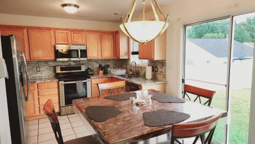 Oakdale House | Kid-Friendly Knight's Vacation Property in Charlotte, NC