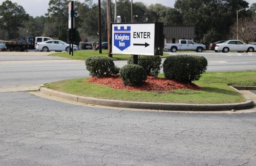 Albany Hotel | Affordable Knights Inn Albany with Pet-Friendly Amenities